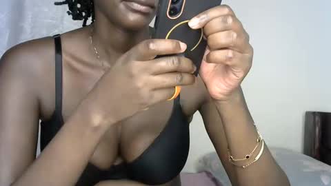 pettite_cora1 online show from November 27, 2025, 7:38 pm