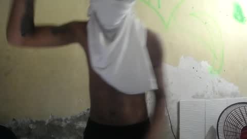 petty_boy777 online show from December 16, 2025, 12:43 pm