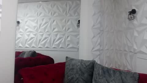 Moon  online show from October 29, 2025, 11:56 am