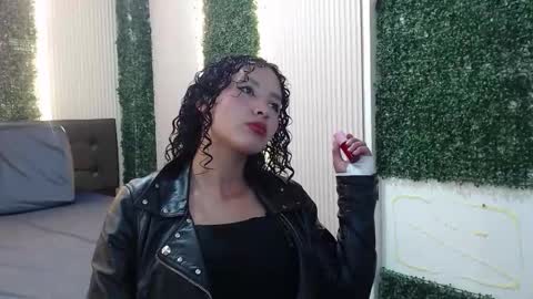 Moon  online show from November 4, 2025, 12:48 pm