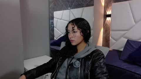 Moon  online show from November 29, 2025, 11:35 am