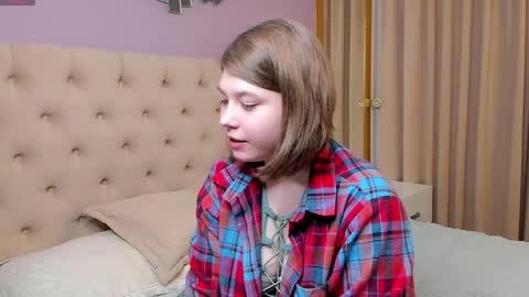 Snapshot of petulagambee chatting on December 22, 2024, 3:11 am Kate online show from December 22, 2024, 3:11 am