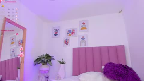 Snapshot of peytonrosse chatting on March 10, 2025, 6:23 pm Peyton Rosse online show from March 10, 2025, 6:23 pm