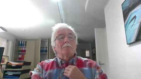 Snapshot of pgroove542707 chatting on December 4, 2025, 10:35 am pgroove542707 online show from December 4, 2025, 10:35 am