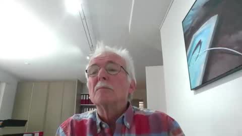 Snapshot of pgroove542707 chatting on February 18, 2026, 11:17 am pgroove542707 online show from February 18, 2026, 11:17 am