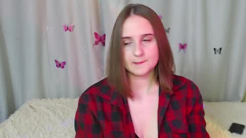 Snapshot of phantommira chatting on December 5, 2024, 7:06 pm phantommira online show from December 5, 2024, 7:06 pm