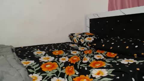 tatiana online show from November 25, 2025, 10:43 pm