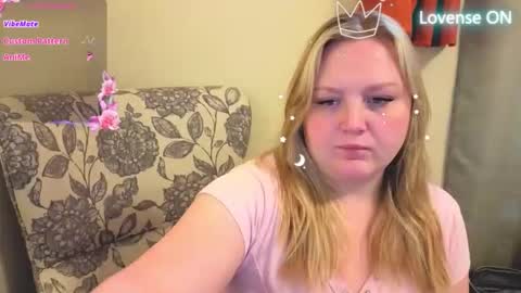 PhatAssBlond online show from April 4, 2026, 8:06 pm