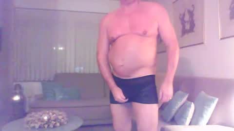 Phil online show from December 3, 2025, 6:39 pm