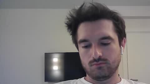 Snapshot of philborison chatting on September 17, 2025, 5:53 am PhilipBorison online show from September 17, 2025, 5:53 am