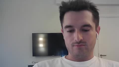 Snapshot of philborison chatting on September 28, 2025, 12:43 pm PhilipBorison online show from September 28, 2025, 12:43 pm