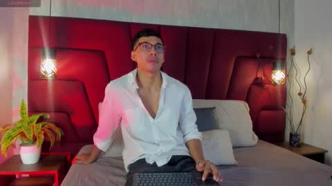 Snapshot of philip_collins chatting on March 19, 2026, 11:47 am Milo online show from March 19, 2026, 11:47 am