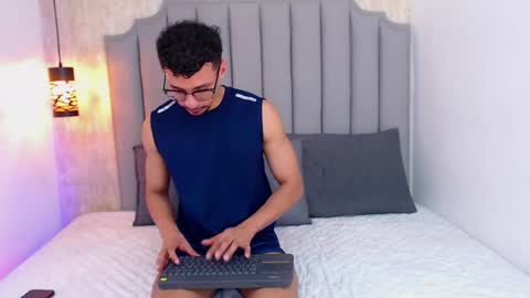 Milo online show from May 26, 2026, 2:07 am