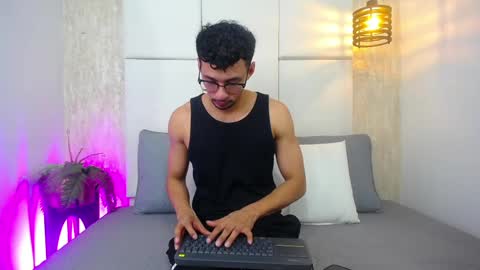 Milo online show from May 30, 2026, 1:25 am