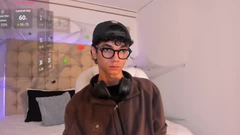 Phillip online show from October 15, 2025, 12:00 am