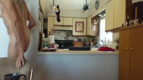 Snapshot of phillipa1023 chatting on December 1, 2024, 4:29 pm phillipa online show from December 1, 2024, 4:29 pm