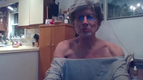 Snapshot of phillipa1023 chatting on March 6, 2025, 12:43 am phillipa online show from March 6, 2025, 12:43 am