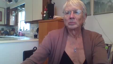 Snapshot of phillipa1023 chatting on November 30, 2025, 4:55 pm phillipa online show from November 30, 2025, 4:55 pm