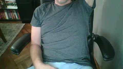 Snapshot of philly41190 chatting on November 25, 2025, 2:50 pm philly41190 online show from November 25, 2025, 2:50 pm