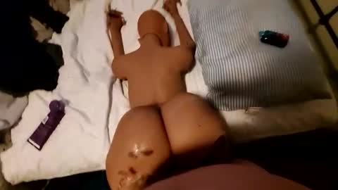 philnonya847036 online show from December 22, 2025, 10:40 pm