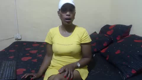 Snapshot of phoenixcandy chatting on February 15, 2026, 10:17 pm phoenixcandy online show from February 15, 2026, 10:17 pm