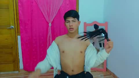 phuwin online show from May 13, 2026, 3:59 am