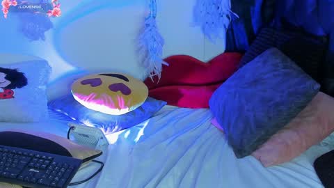  PIA FISHER  online show from February 2, 2025, 2:06 am