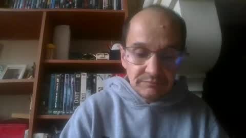 Snapshot of pichoun71 chatting on February 8, 2025, 12:28 pm pichoun71 online show from February 8, 2025, 12:28 pm