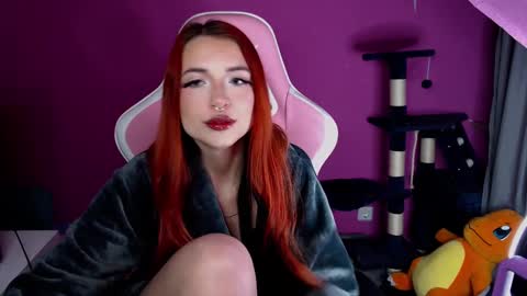 Mia online show from March 6, 2025, 9:31 pm