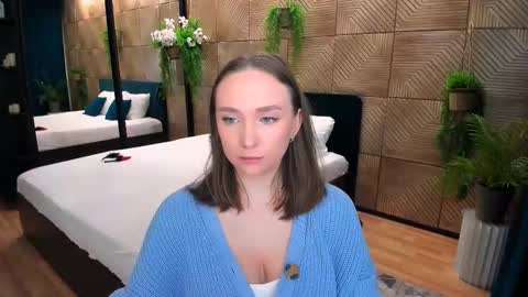 Snapshot of pieceofinspiration chatting on October 9, 2025, 10:13 am Emelie online show from October 9, 2025, 10:13 am