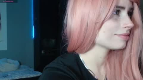 Snapshot of piera_ chatting on February 5, 2026, 8:02 pm Piera online show from February 5, 2026, 8:02 pm