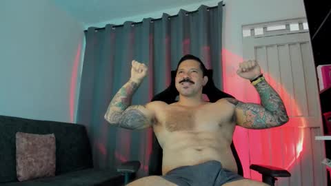 Snapshot of pierrevidal chatting on November 15, 2025, 8:05 pm Pierre online show from November 15, 2025, 8:05 pm