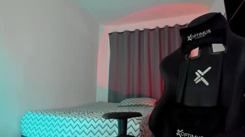 Snapshot of pierrevidal chatting on December 1, 2025, 10:15 pm Pierre online show from December 1, 2025, 10:15 pm