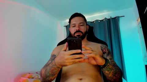 Snapshot of pierrevidal chatting on March 19, 2026, 6:23 pm Pierre online show from March 19, 2026, 6:23 pm