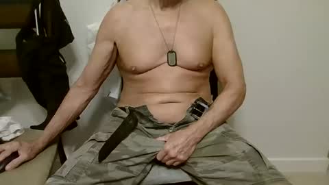 pigdaddy99 online show from November 26, 2025, 12:17 pm