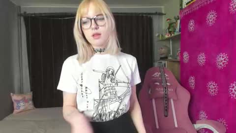 Snapshot of piginnya chatting on September 16, 2025, 11:55 am piginnya online show from September 16, 2025, 11:55 am