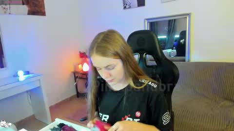 Snapshot of piinkpandora chatting on November 9, 2025, 4:16 pm PiinkPandora online show from November 9, 2025, 4:16 pm