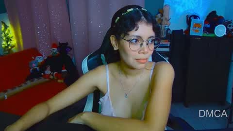 Andrea G online show from December 16, 2025, 4:28 am