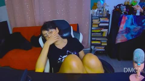 Snapshot of piixiie_d_oll chatting on February 11, 2026, 3:22 am Andrea G online show from February 11, 2026, 3:22 am