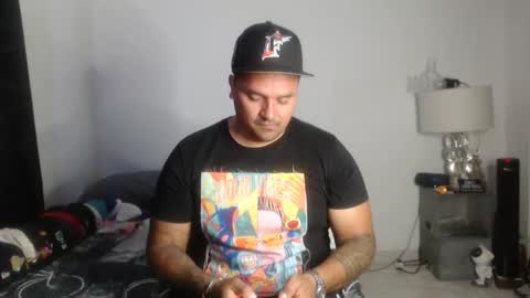 pikoro_gomez online show from December 21, 2024, 4:52 am