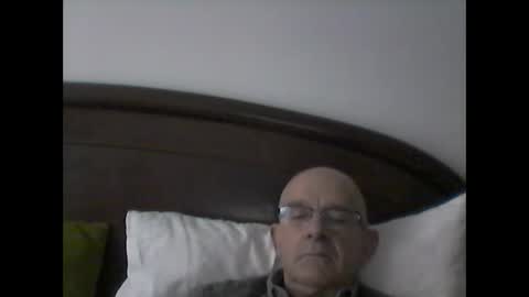 Snapshot of pikuz47 chatting on March 7, 2025, 2:01 pm pikuz47 online show from March 7, 2025, 2:01 pm