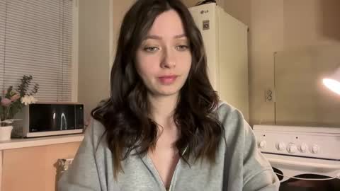 Snapshot of pileacadieri__ chatting on November 17, 2025, 2:56 pm Trisha online show from November 17, 2025, 2:56 pm