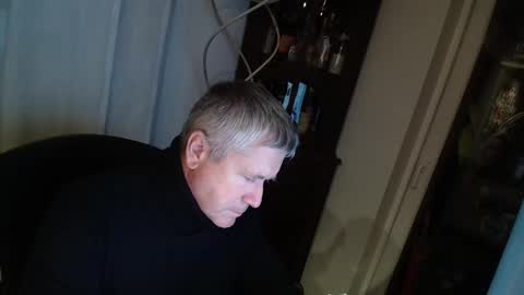 Snapshot of piloonklim chatting on November 17, 2025, 3:34 am piloonklim online show from November 17, 2025, 3:34 am
