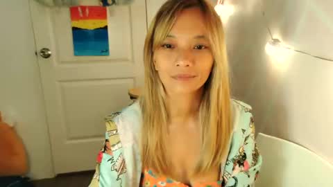 Snapshot of pinay_beauty14 chatting on February 22, 2025, 3:01 am pinay beauty14 online show from February 22, 2025, 3:01 am