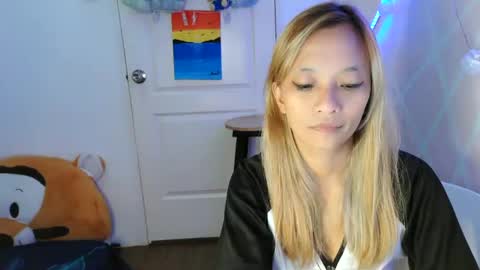 Snapshot of pinay_beauty14 chatting on February 23, 2025, 2:40 am pinay beauty14 online show from February 23, 2025, 2:40 am