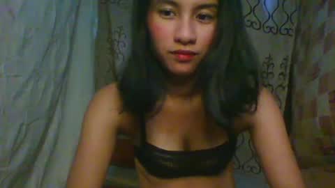 Snapshot of pinay_maex chatting on January 18, 2025, 2:58 am mae online show from January 18, 2025, 2:58 am