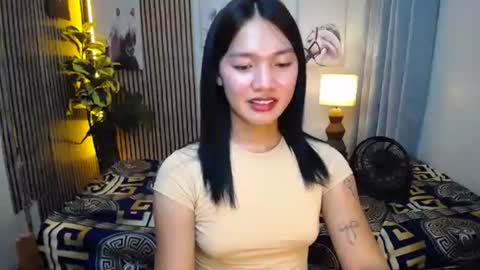 Shenna online show from September 8, 2025, 4:06 pm