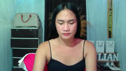 Snapshot of pinaycutie_jilian chatting on November 8, 2025, 12:38 pm jilian online show from November 8, 2025, 12:38 pm