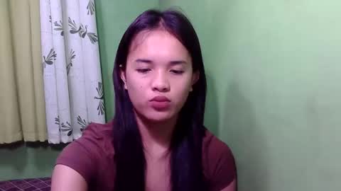 Snapshot of pinaymorena_rhowe chatting on December 7, 2024, 2:35 pm pinaymorena_rhowe online show from December 7, 2024, 2:35 pm