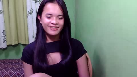 Snapshot of pinaymorena_rhowe chatting on December 21, 2024, 4:19 am pinaymorena_rhowe online show from December 21, 2024, 4:19 am
